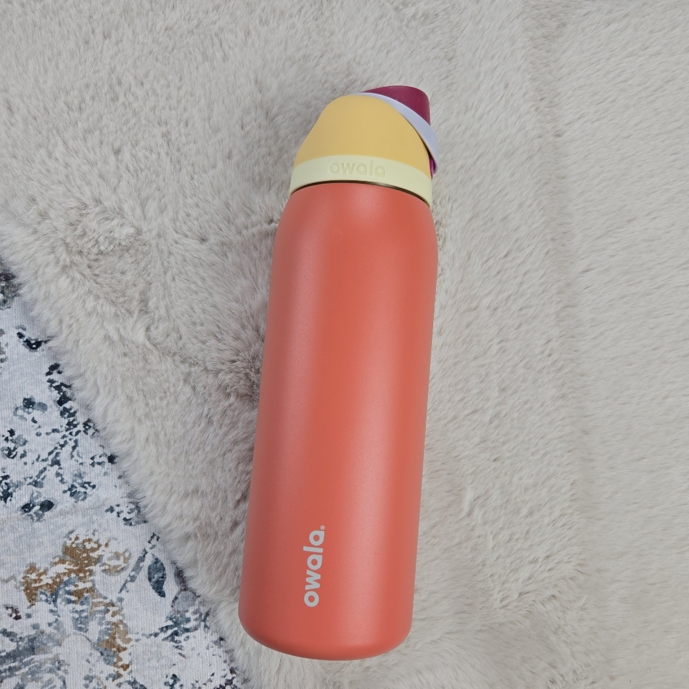 Owala FreeSip 40 oz. Stainless Steel Water Bottle Citrus Crush